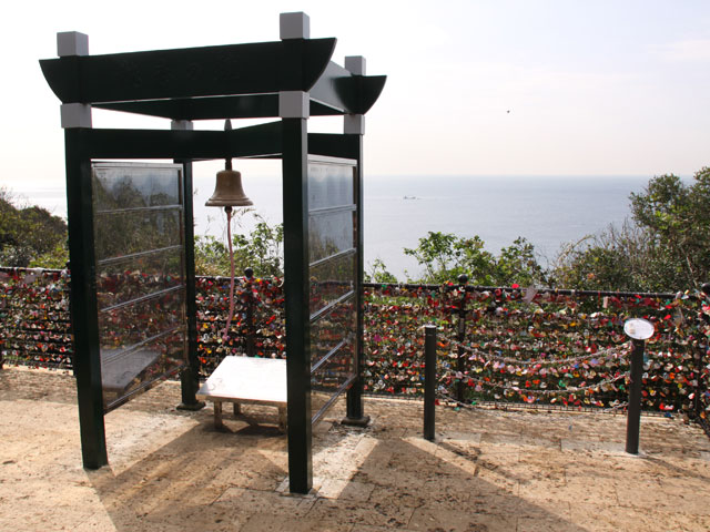 龍戀之鐘（江島神社）