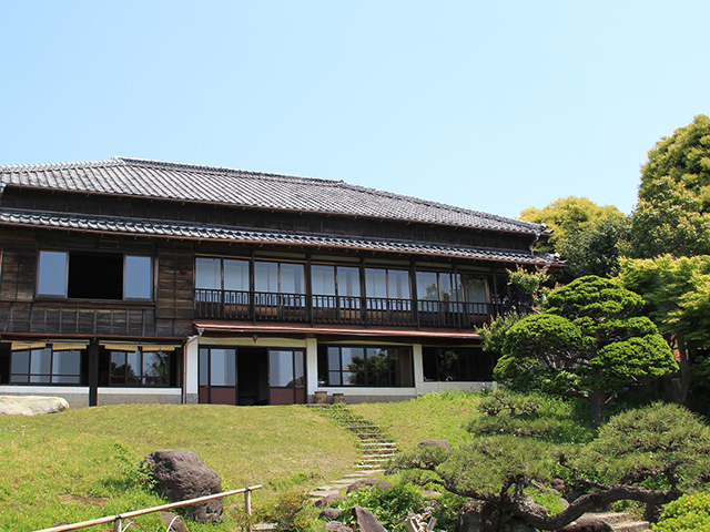 Raitei Soba dan masakan kaiseki/taman